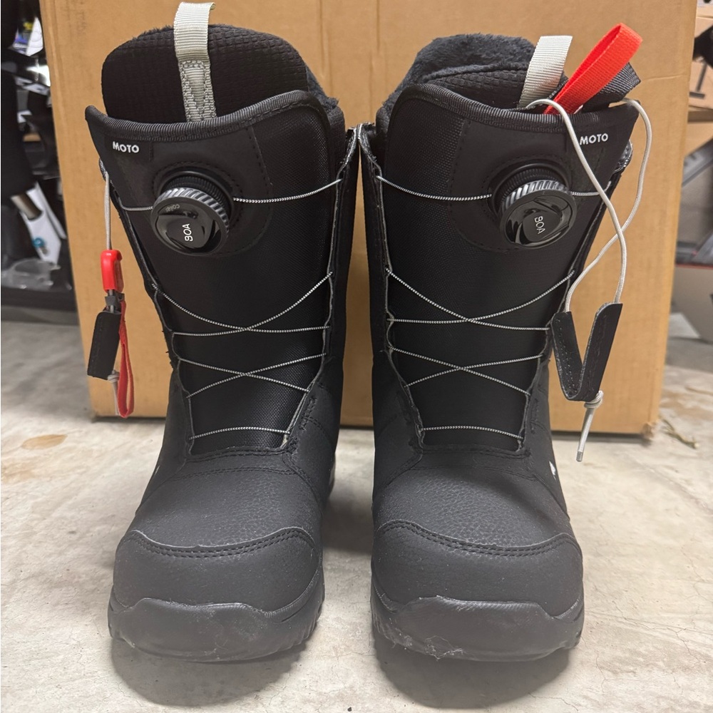 Burton Black Snowboarding Boots with BOA Lacing System